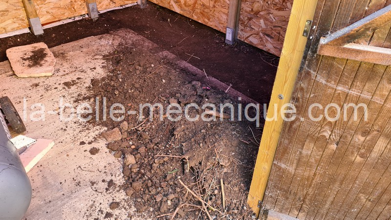 Image attachée: Cabane de jardin a faire soi-même.jpg