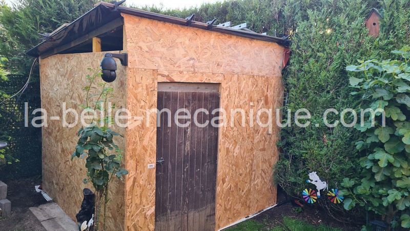 Image attachée: Fabriquer cabane de jardin.jpg